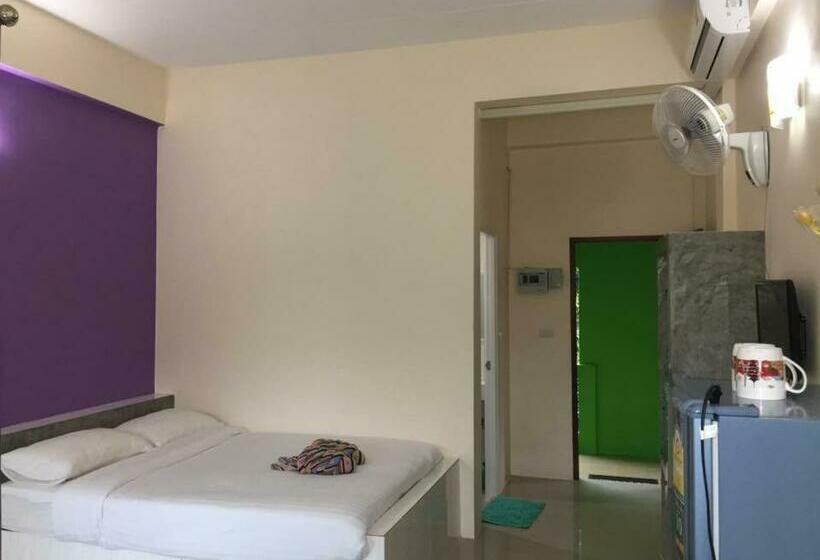 اتاق استاندارد با بالکن, Budchui Guesthouse