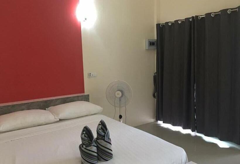 חדר סטנדרט עם מרפסת, Budchui Guesthouse