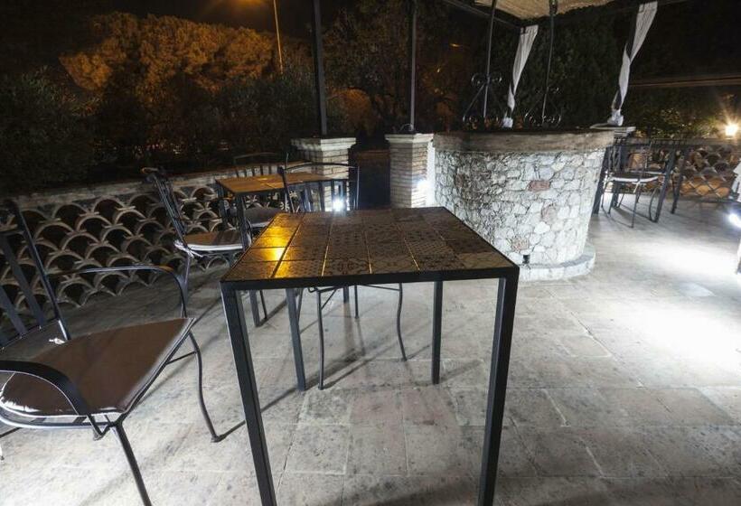 テラス付きスタンダードルーム, Avocado B&b Beyond