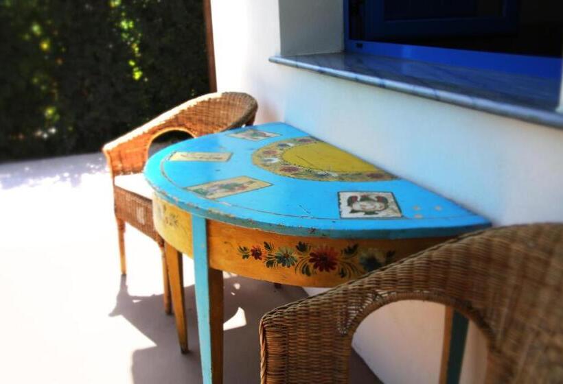 庭の見えるスタンダードトリプルルーム, Avocado B&b Beyond