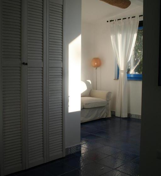 庭の見えるスタンダードトリプルルーム, Avocado B&b Beyond