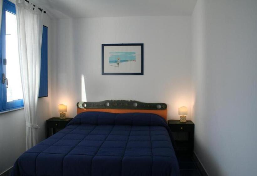 庭の見えるスタンダードトリプルルーム, Avocado B&b Beyond