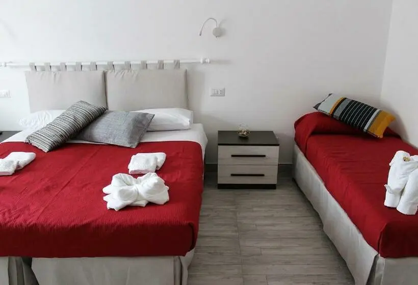 Standard Kolmen Hengen Huone Parveke, Oltre La Costa