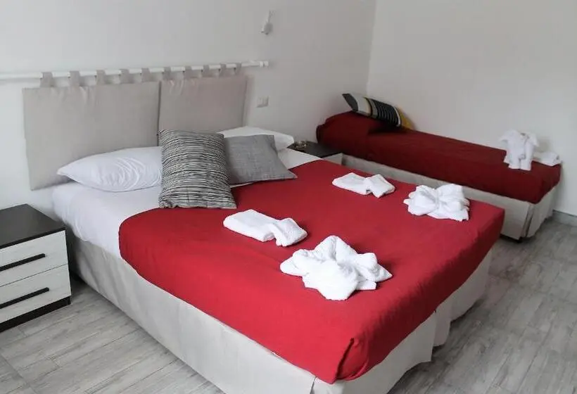 Standard Kolmen Hengen Huone Parveke, Oltre La Costa