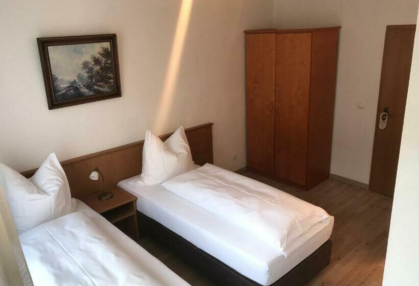 חדר סטנדרט, Bff Airport Messe Schlaf   Düsseldorf