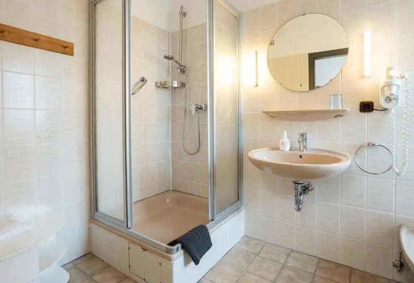 Standard Yhden Hengen Huone, Familien  Und Aparthotel Strandhof