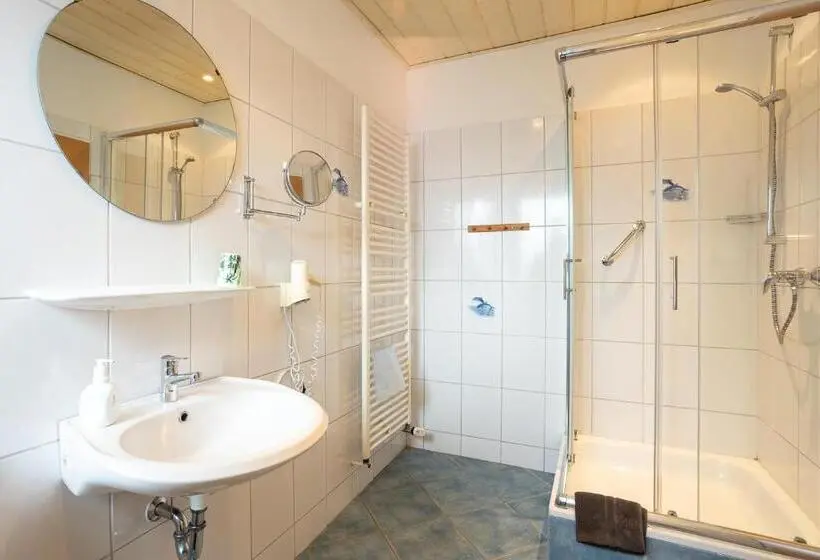 Standard Yhden Hengen Huone, Familien  Und Aparthotel Strandhof