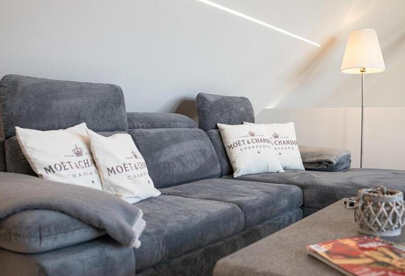 جناح ديلوكس مطل على البحر, Familien  Und Aparthotel Strandhof