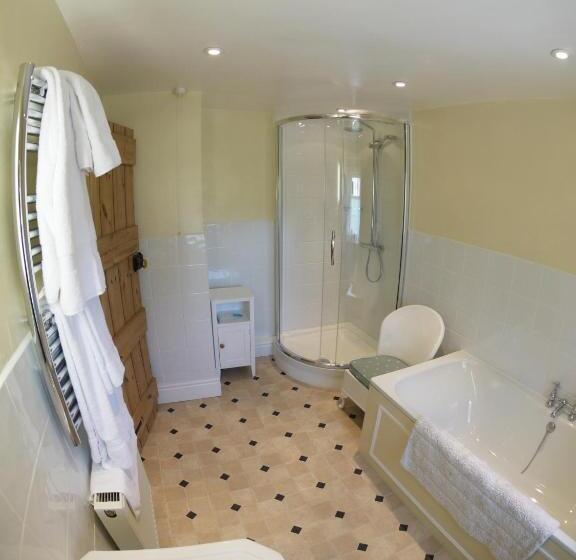 اتاق لوکس, Firs Farm B&b