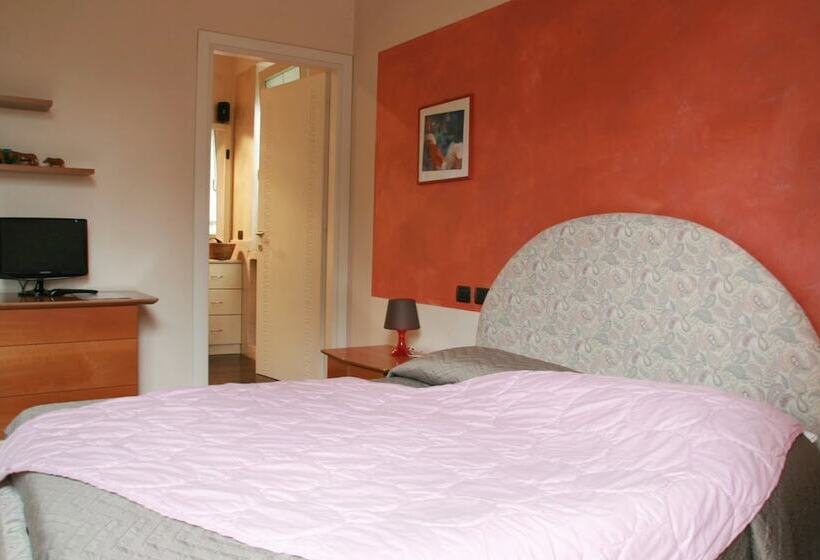 غرفة قياسية, A Casa Di Manu