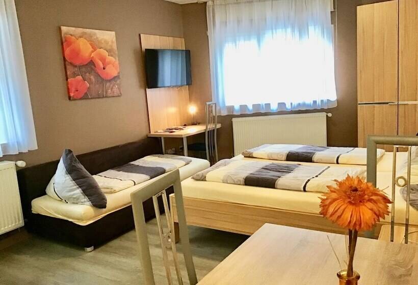 Семейный Номер, Pension Am Schlossberg