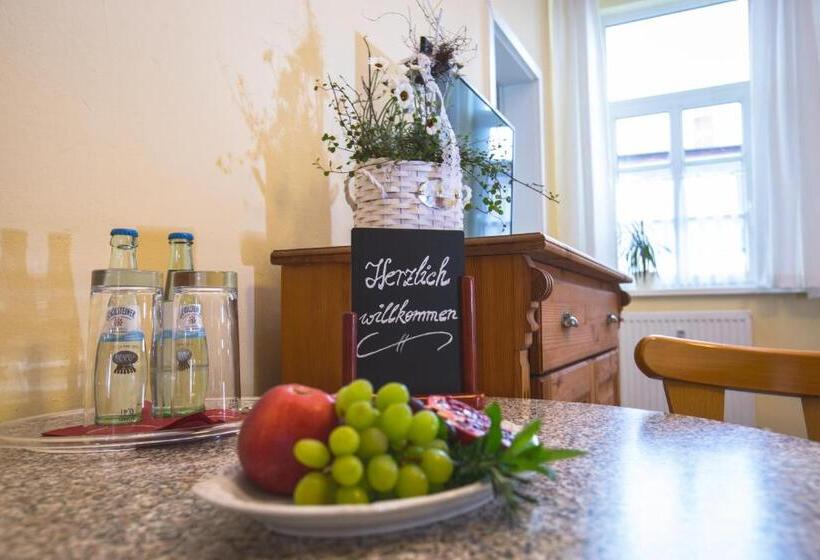 Семейный Номер, Pension Friedrichshof