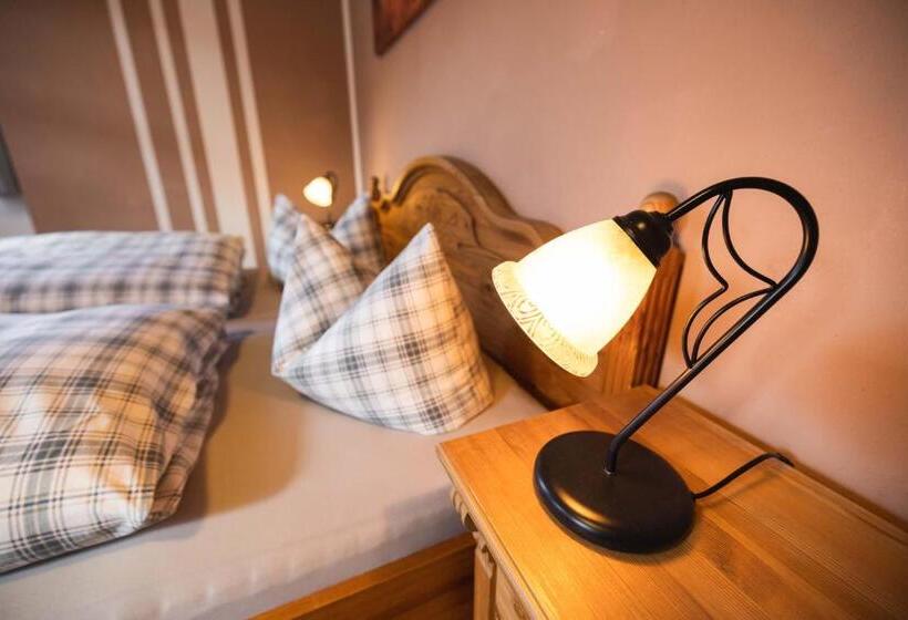 Номер Стандарт, Pension Friedrichshof