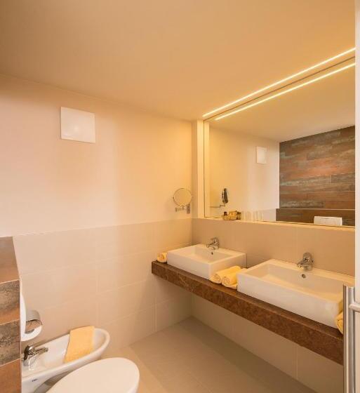 스탠다드 발코니 룸, Genusshotel Goldene Rose