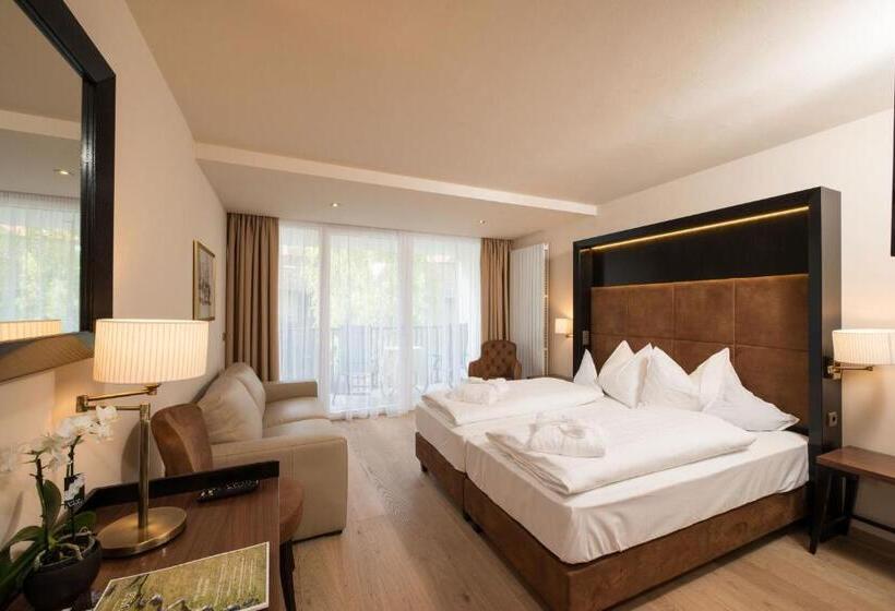 Номер Стандарт с Балконом, Genusshotel Goldene Rose