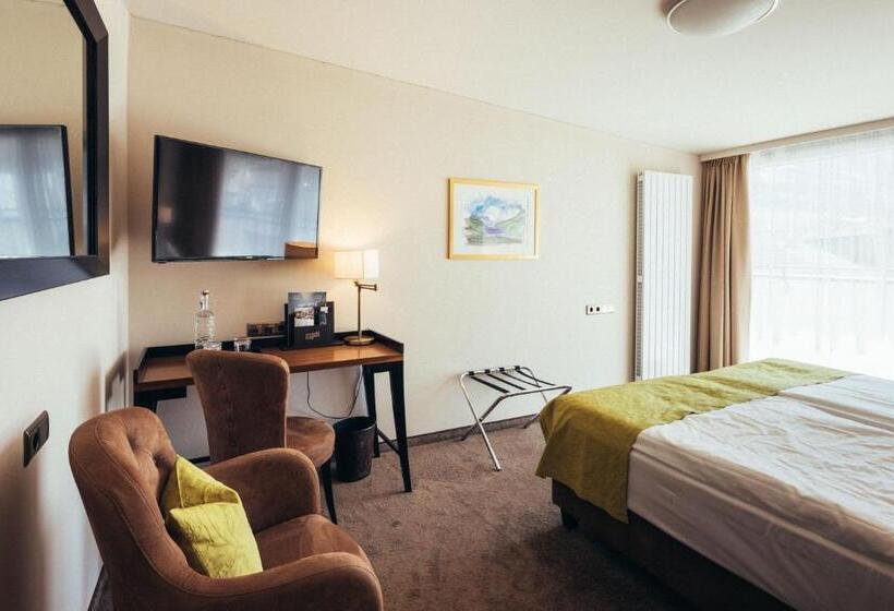 스탠다드 발코니 룸, Genusshotel Goldene Rose