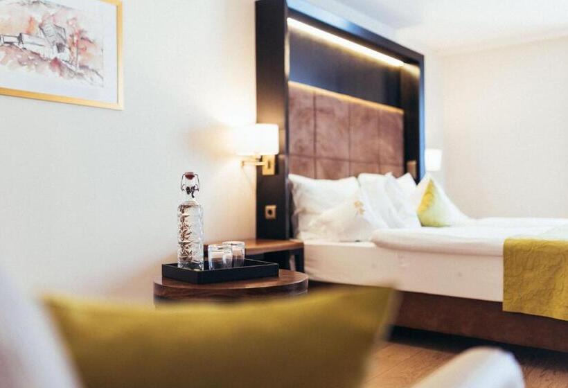 스탠다드 발코니 룸, Genusshotel Goldene Rose