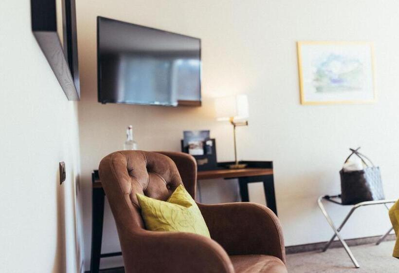 Номер Стандарт с Балконом, Genusshotel Goldene Rose