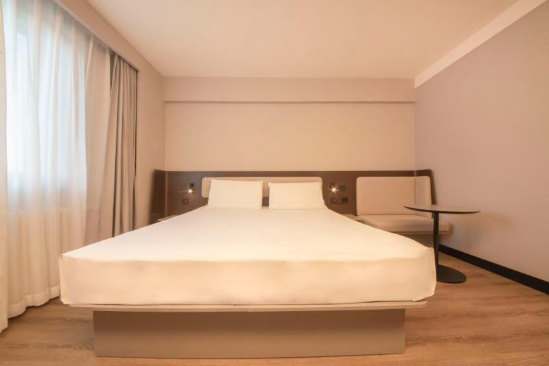 スーペリアールーム, Hanting  Shenyang Sujiatun Railway Station