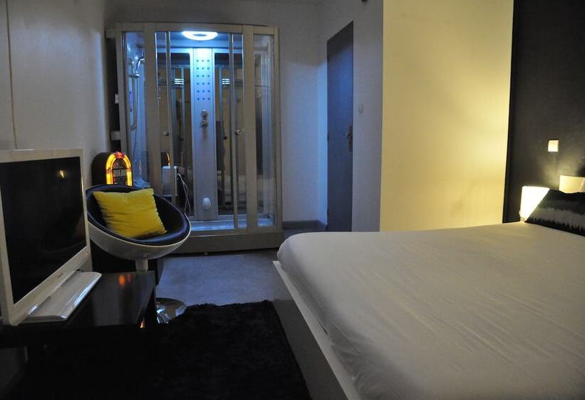 חדר קומפורט, M