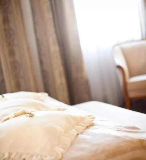 Standard Single Room, Restaurant Lilie