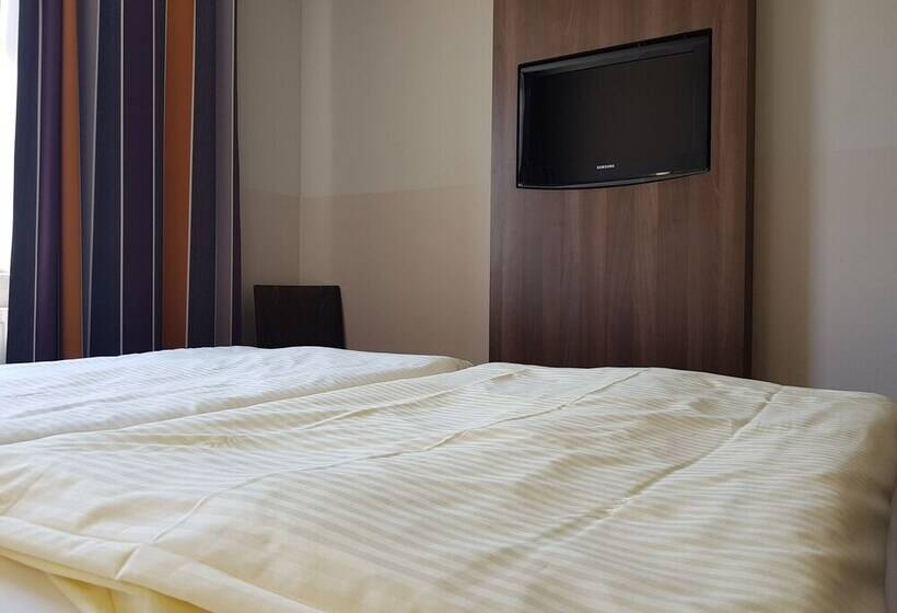 غرفة قياسية, Zum Eichenzeller