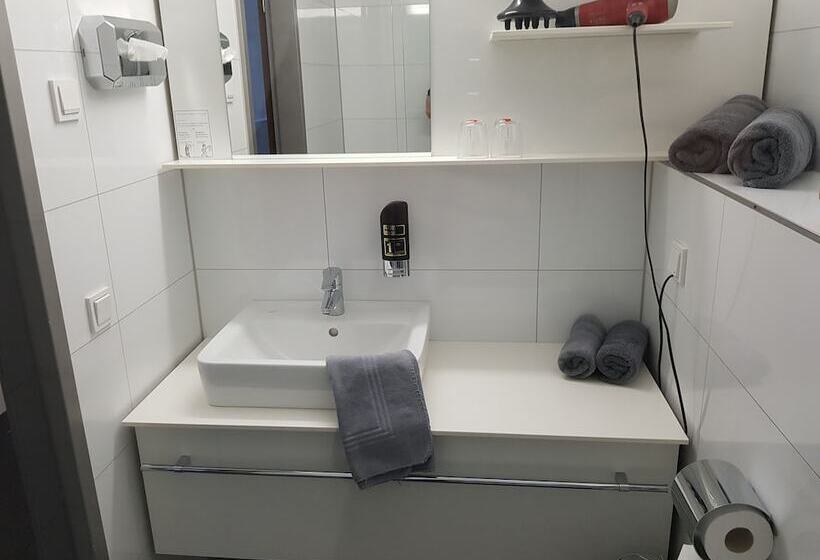 غرفة قياسية, Zum Eichenzeller