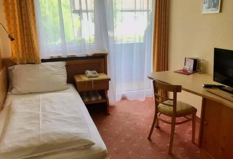 Standard Yhden Hengen Huone, Landhotel Moorhof