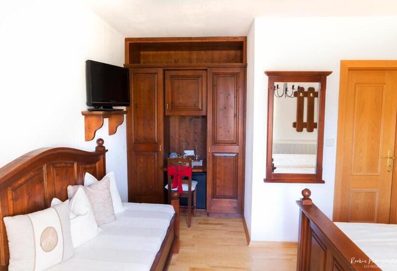 标准间, Reiterhof Suassbauer