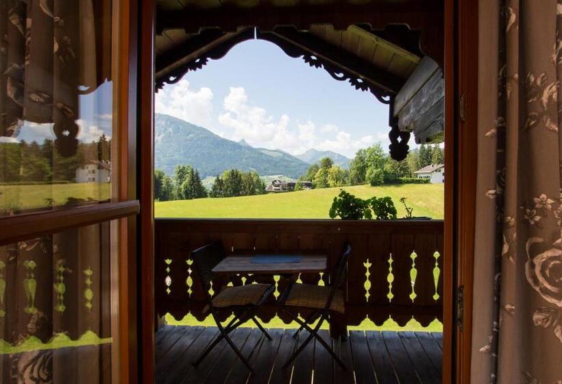 1 Bedroom Apartment Lake View, Reiterhof Suassbauer