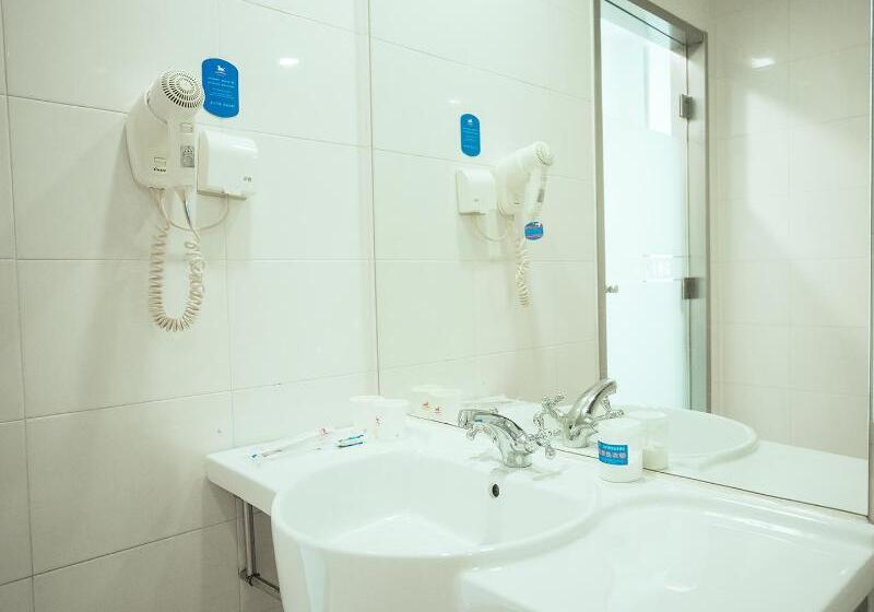 Standard Room, Hanting Express