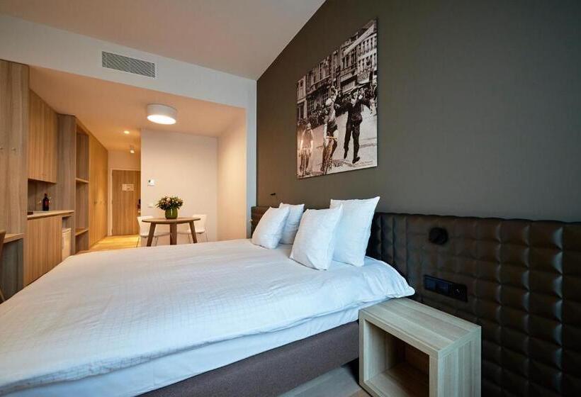 高级工作室, Mercure Roeselare