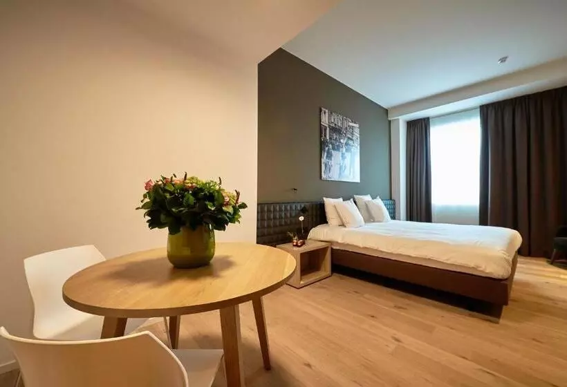 スーペリアスタジオ, C-Hotels Westwing