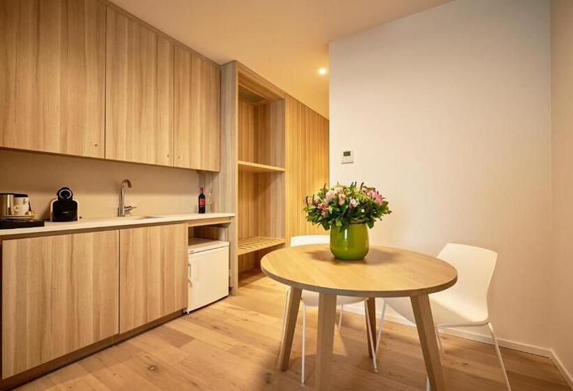 高级工作室, Mercure Roeselare