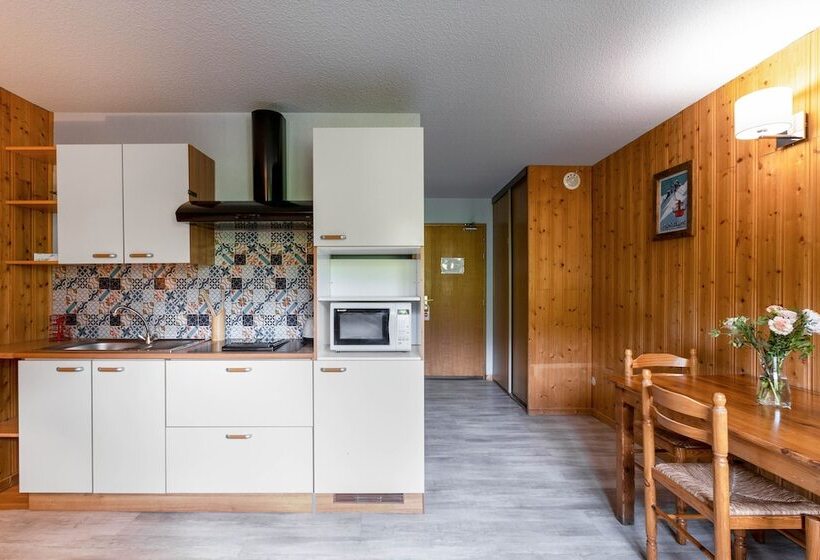 استودیوی استاندارد, Fontaine Du Mont Blanc Hotel & Spa