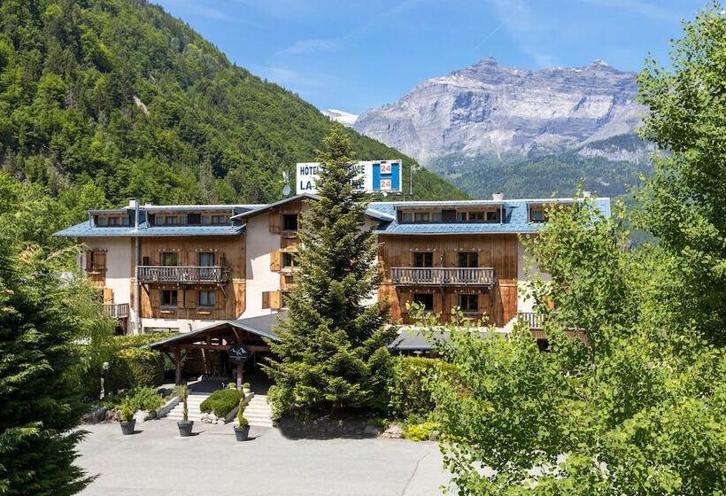 Economy Triple Room, Fontaine Du Mont Blanc Hotel & Spa