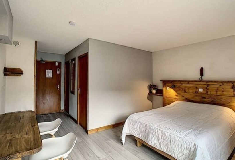 اتاق سوپریور با تخت بزرگ, Fontaine Du Mont Blanc Hotel & Spa