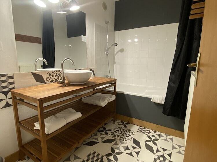 اتاق سوپریور با تخت بزرگ, Fontaine Du Mont Blanc Hotel & Spa