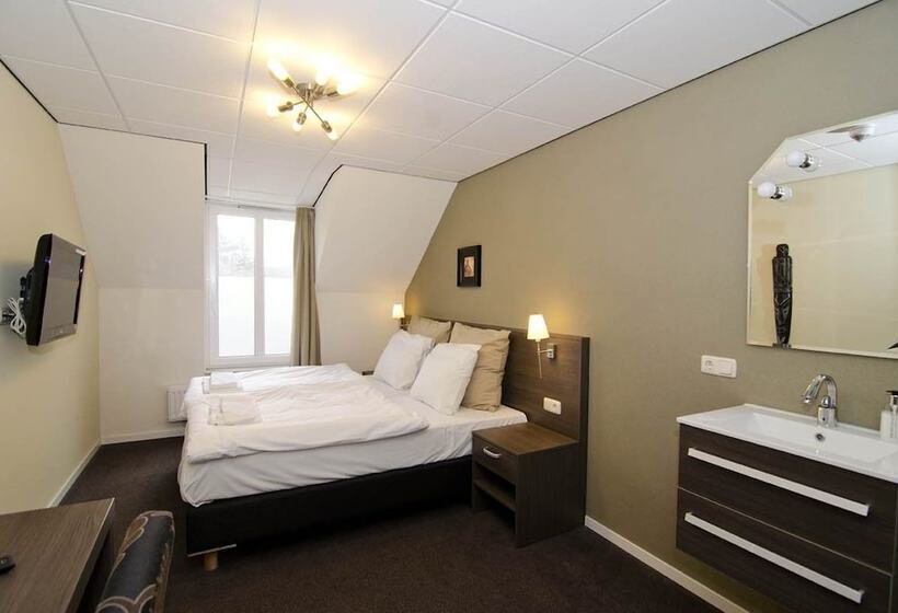 اتاق اکونومی با حمام مشترک, Asselt