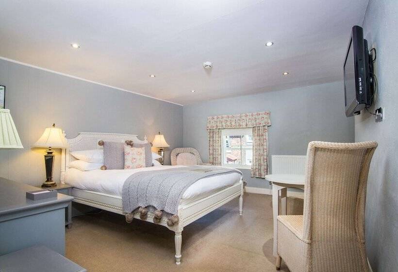 Семейный Номер, Black Horse Inn