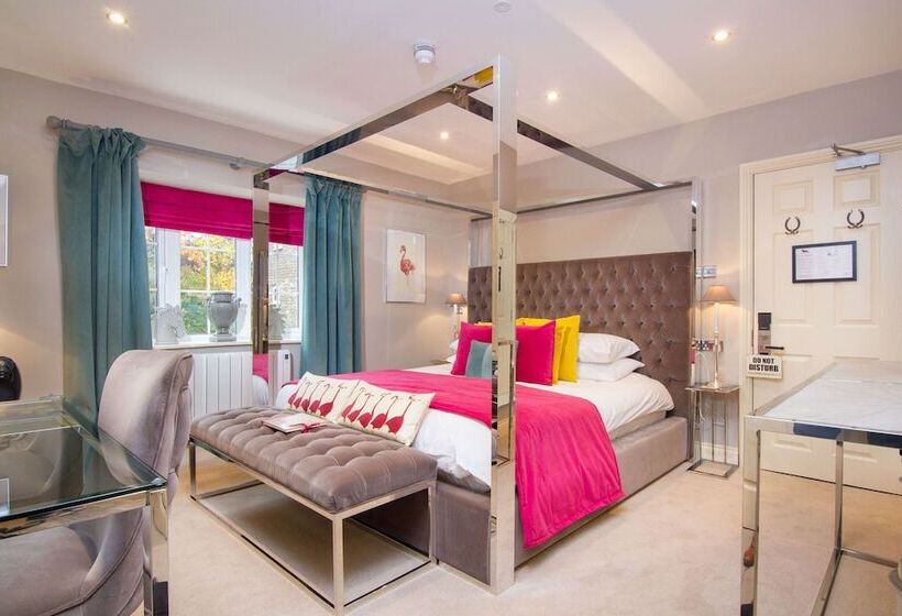 Семейный Номер, Black Horse Inn