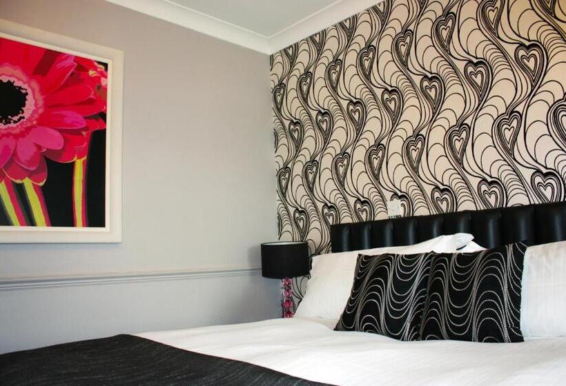 Номер Стандарт, Brackenborough