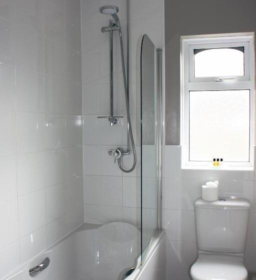 Номер Deluxe, Brackenborough