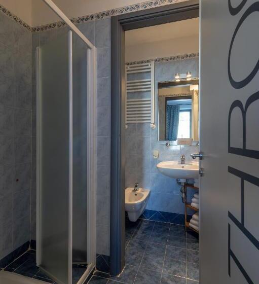 غرفة قياسية رباعية, Dei Gonzaga