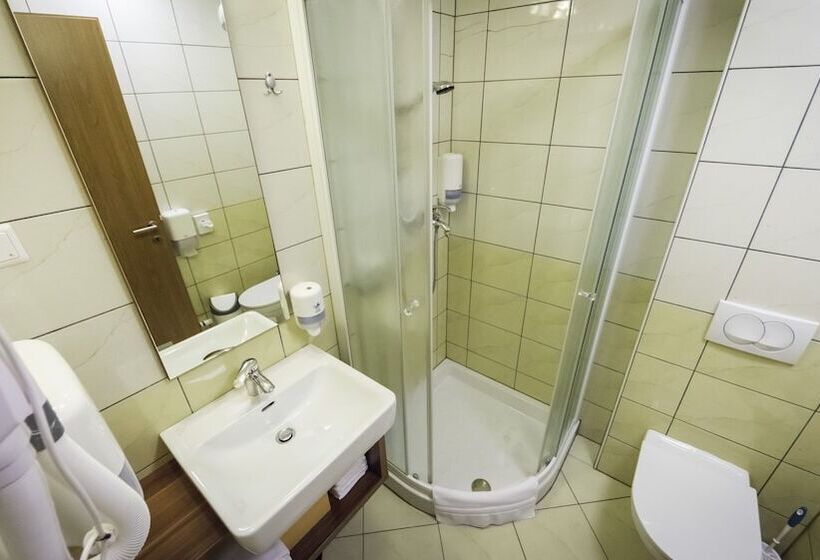 اتاق استاندارد چهار تخته, Domačija Vodnik & Apartments