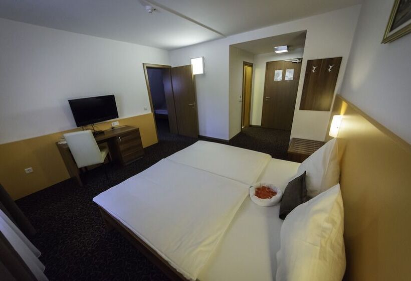 اتاق استاندارد چهار تخته, Domačija Vodnik & Apartments