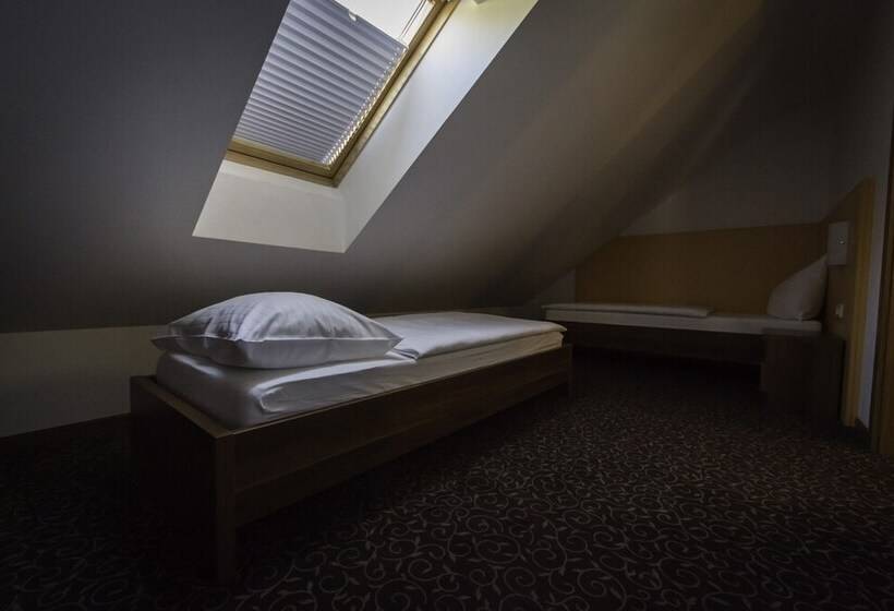 اتاق استاندارد چهار تخته, Domačija Vodnik & Apartments