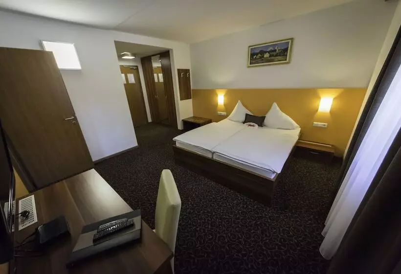 اتاق استاندارد چهار تخته, Domačija Vodnik & Apartments