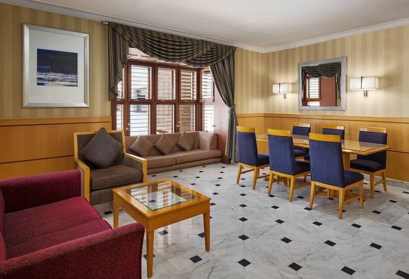 Двухуровневый люкс с видом, Makkah Towers