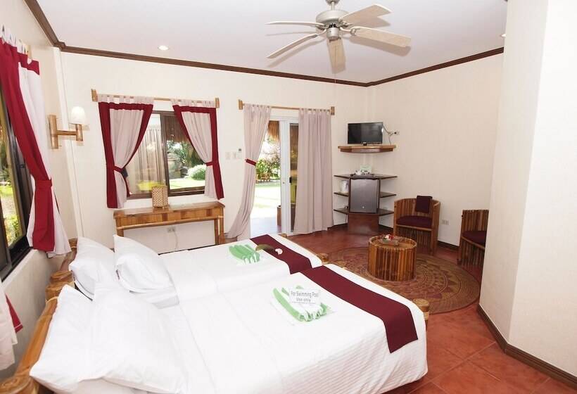 اتاق لوکس, Pura Vida Beach & Dive Resort